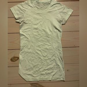 Lululemon light blue swiftly tech